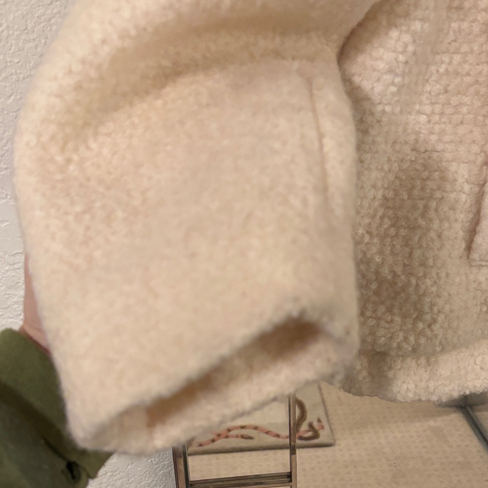 Abercrombie & Fitch Cream Bomber Jacket - Picture 3 of 7